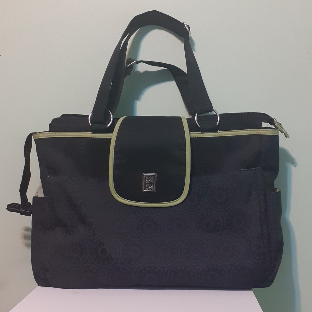 The PERFECT BABY DIAPER BAG THAT FITS EVERYTHING